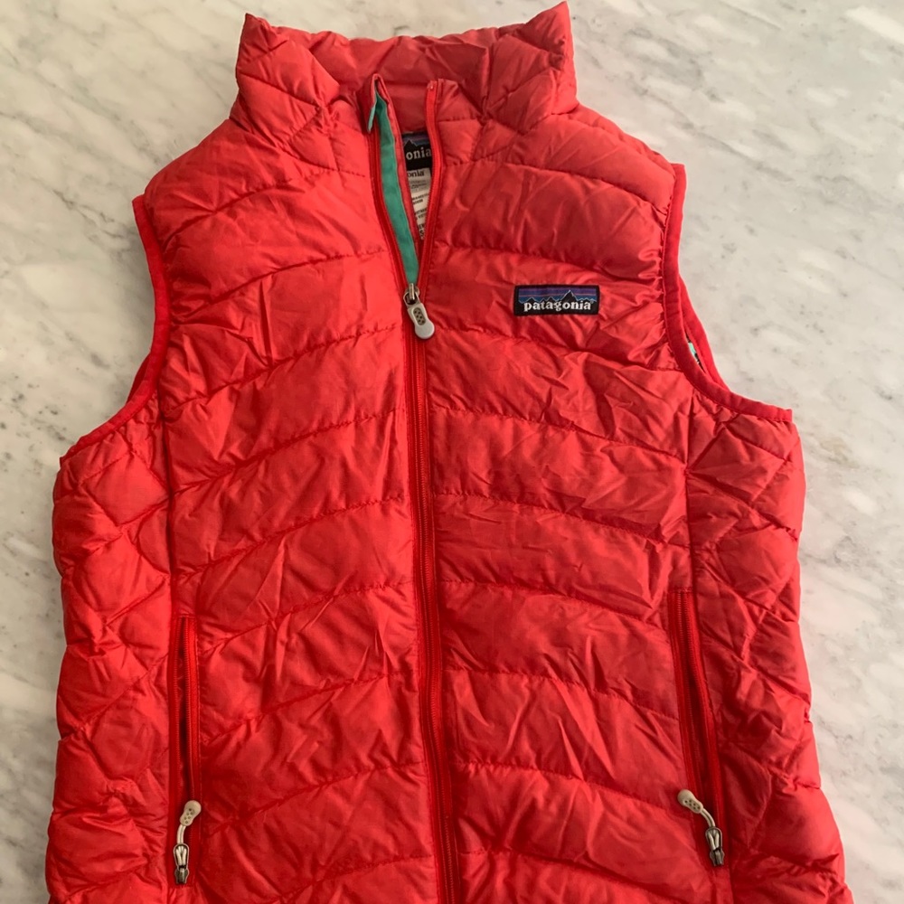 EUC Patagonia Down Vest Bright Red